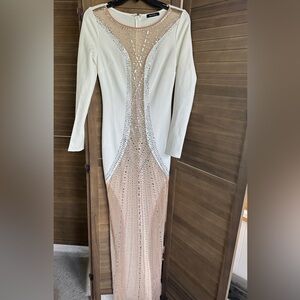 NWOT Stunning dress!
